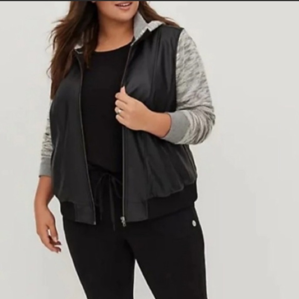 Torrid mixed media faux leather jacket coat 1X 14/16 plus size NWT - Picture 2 of 11